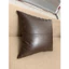 Gối trần kẻ ngang, gối decor, gối tựa lưng, gối ôm chất liệu Da Cleo cao cấp.