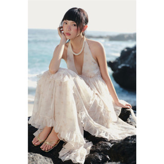 Váy maxi OLV hoa nhí cổ yếm Ivory Fleur Chiffon Halter Tiered Maxi Dress phù hợp mùa hè đi chơi biển