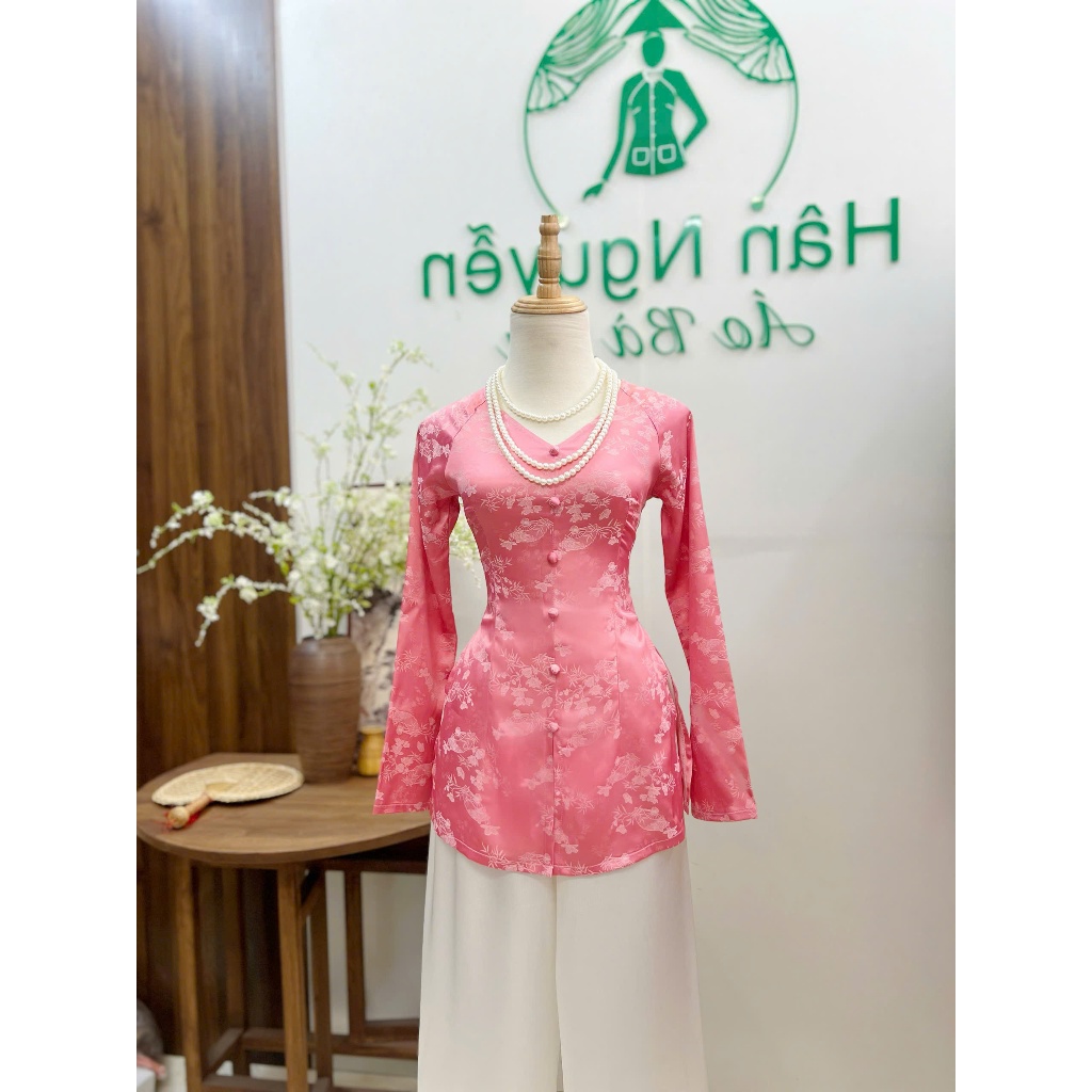 Hân Nguyễn Áo Bà Ba - B.A206 - Áo Bà Ba Gấm Tơ Dệt Hoa Lá Trúc Cổ Tim Nút Nụ Bọc Dây Kéo Tay Dài ( QUẦN LỤA )