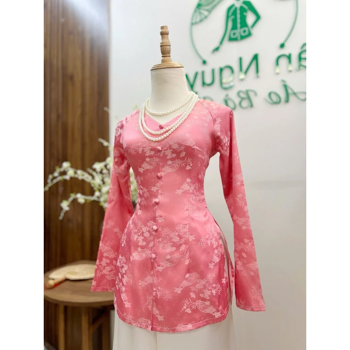 Hân Nguyễn Áo Bà Ba - B.A206 - Áo Bà Ba Gấm Tơ Dệt Hoa Lá Trúc Cổ Tim Nút Nụ Bọc Dây Kéo Tay Dài ( QUẦN LỤA )