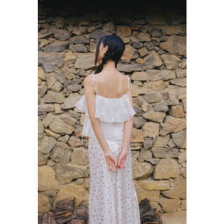 Áo 2 dây OLV White Muslin Cami Ruffled Top phù hợp đi chơi đi biển