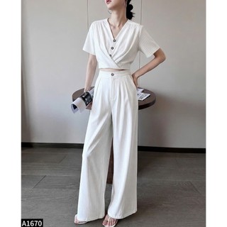 Set bộ kẻ áo croptop cổ tim xoắn eo phối quần ống rộng A1670
