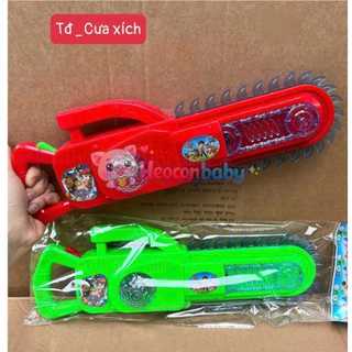 Đồ Chơi Cưa Máy Pin Phát Nhạc Có Đèn LED Cho Bé – Cưa Xích Đồ Chơi Mô Phỏng An Toàn 38x11cm