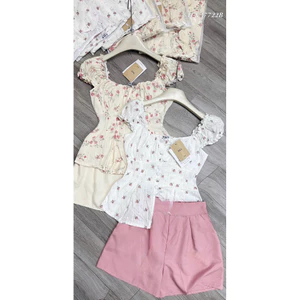 Set đùi áo cổ vuông hoa nút bọc