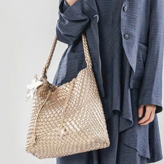 Miraya Aurora Woven Shoulder Bag- Túi Hobo Đan Size Trung 37 cm