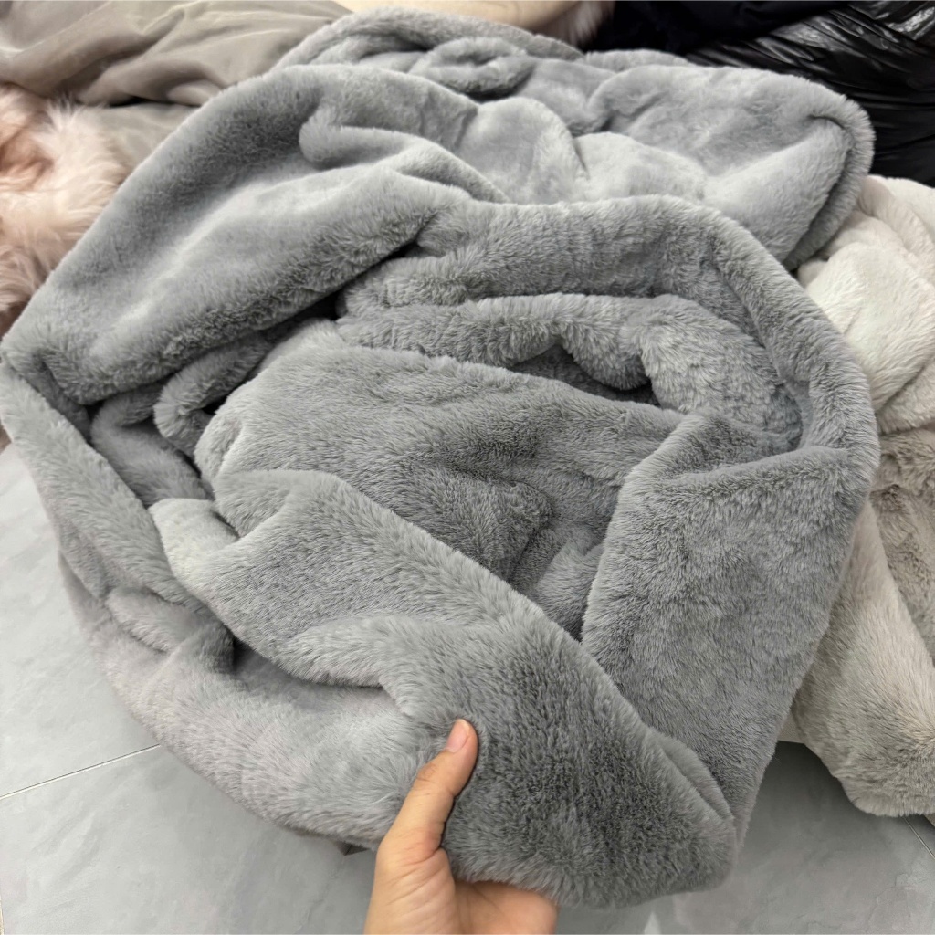 THẢM LÔNG MÀU XÁM TRO MỊN LÔNG NGẮN - THẢM LÔNG LÓT TỦ ĐIỆN THOẠI