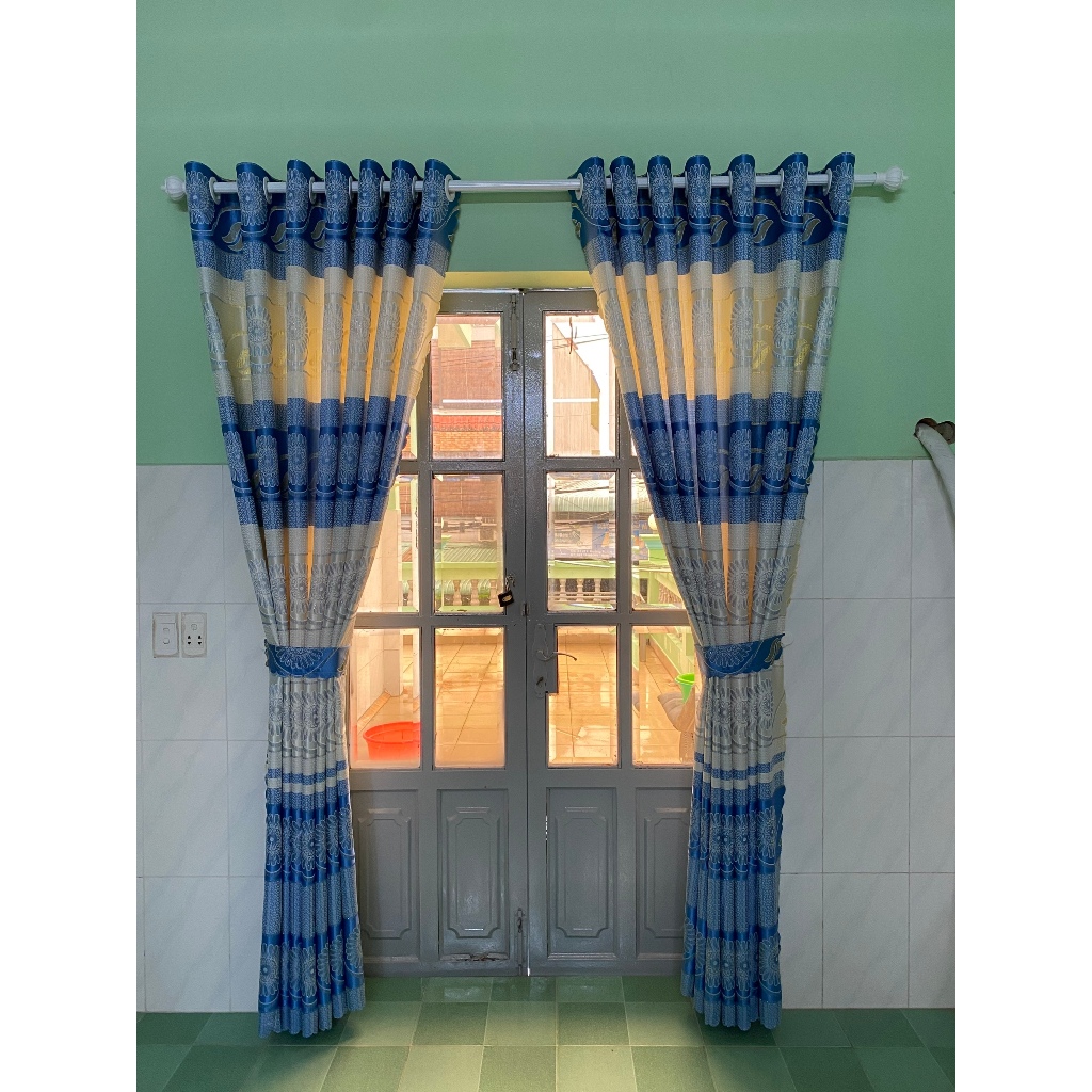1 TẤM GẤM HOA VĂN MÀU XANH   CHƯA CÓ CÂY TREO - TREO 1 TẤM MUA 1 TẤM _TREO 2 TẤM MUA 2 TẤM RÈM CỬA VIỆT HÀN