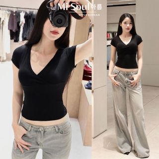 Áo Thun Cotton Cổ V Basic, Áo Nhún Ngực Co Giãn Ôm Dáng Nữ Tính Mùa Hè Thoáng Mát MiSoul 582