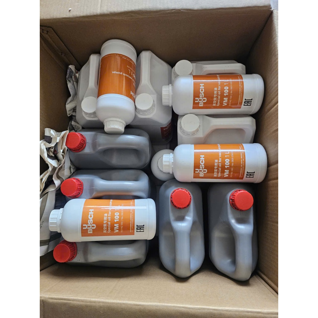Dầu Chân Không Busch VM 100 - Chai 1 Lít - Dầu Khoáng ISO VG 100 - Xuất Xứ Busch Trung Quốc