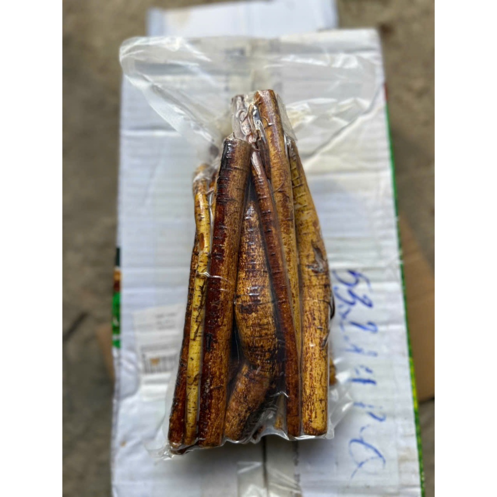 Hoàng kỳ nam 5 lá sẻ Tửu Mộc Đồ Ngâm Tây Bắc Hoàng kỳ nam tươi rễ già đã được làm sạch chỉ việc ngâm