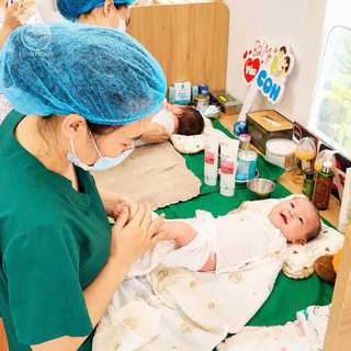 Combo 2 Kem Hăm Da, Dịu Mẩn Đỏ, Hỗ Trợ Vùng Da Bị Tổn Thương Cho Bé Sơ Sinh Home Care