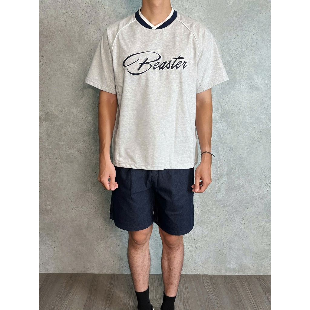 Áo Thun Nam Cotton 4 Chiều Form Rộng Cổ V Phối Viền Thêu Nổi Beaster Tee Phong Cách Đường Phố MODMEN