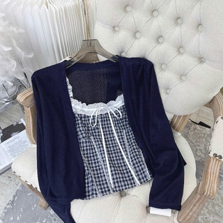 Set Áo Hai Dây Caro Phối Ren Kèm Áo Khoác Cardigan Len Mỏng Nữ Dịu Dàng Vintage Hot Trend 2026