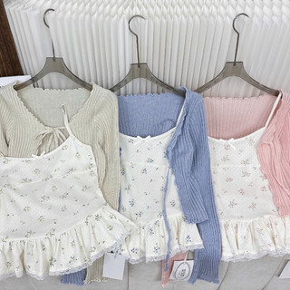 Set Áo Nữ Hoa Nhí Phối Cardigan Len Mỏng Áo Hai Dây Bèo Ren Phong Cách Tiểu Thư Hàn Quốc Mặc Đi Chơi Cực Xinh