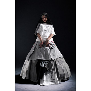 Áo Thun Màu Trắng Hình Khung Chất Liệu Cotton Logo UMS Form Boxy Phong Cách Streetwear Local Brand Việt Nam