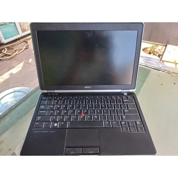 [HCM] Laptop Cũ Dell latitude E6230 Core I5-3320M/ Ram 8GB/ SSD 128GB/ VGA Intel HD Graphics 4000/ LCD 12.5'' inch