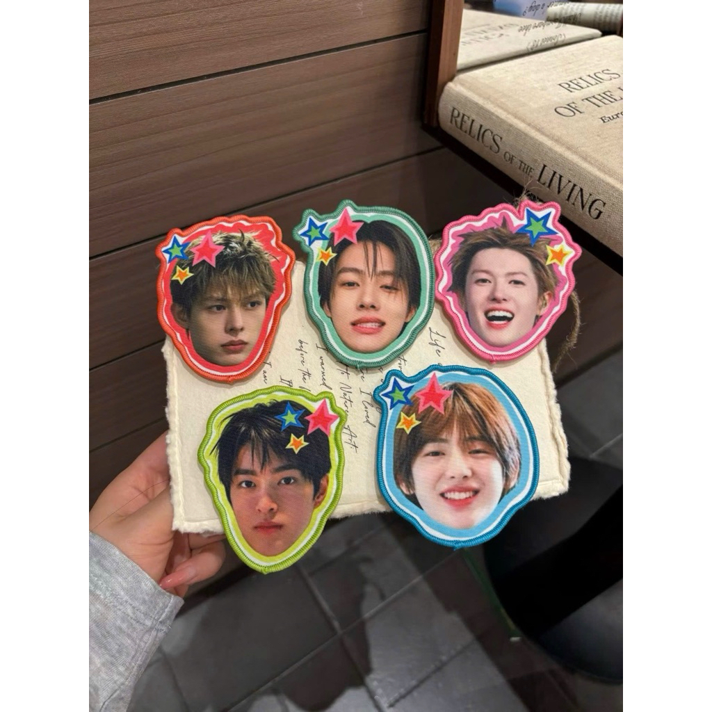 MIẾNG DÁN TÓC MÁI IDOL CORTIS 5 THÀNH VIÊN SAI ĐẸP CHIÊU