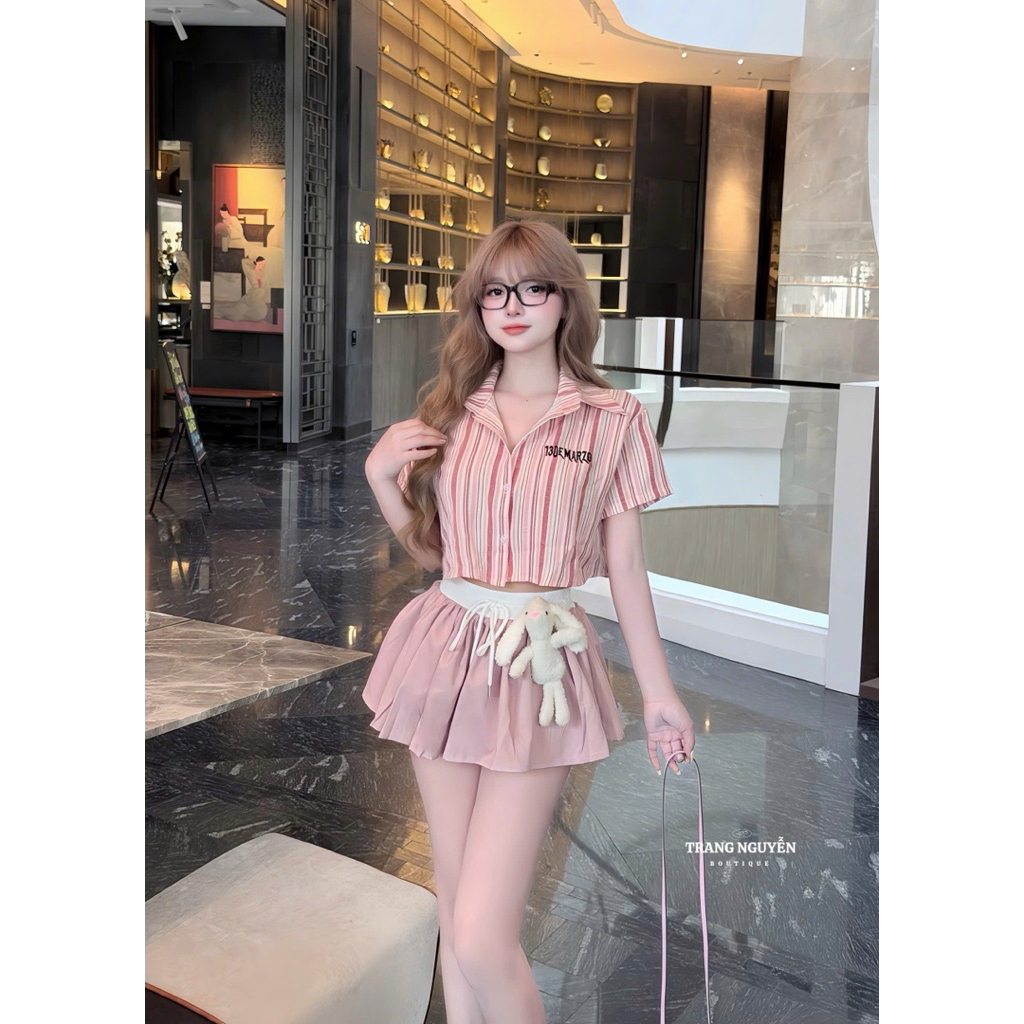 Set áo sơmi kẻ croptop mix chân váy ngắn bồng lèm gấu cài