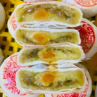 Bánh pía xưa gói giấy nhân Đậu mứt mở hành mỗi cái nửa trứng (370g/4 cái)