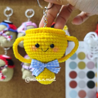 MÓC KHOÁ LEN handmade Cúp vàng vinh danh