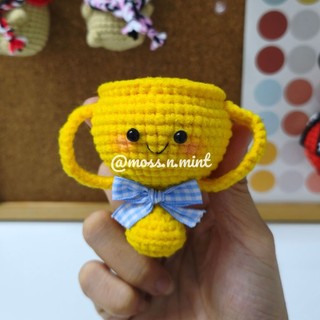 MÓC KHOÁ LEN handmade Cúp vàng vinh danh
