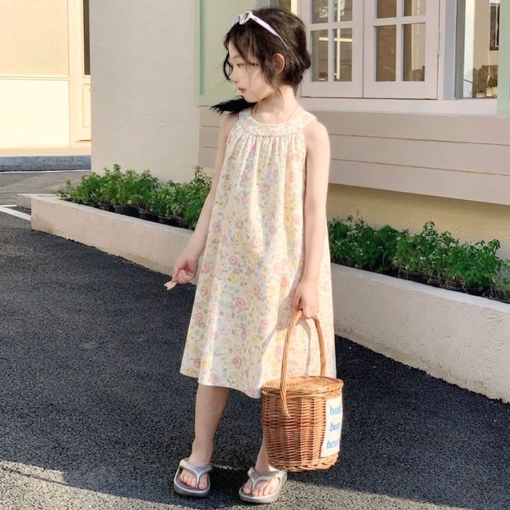 Váy Yếm Bé Gái, Váy Thiết Kế Cổ Yếm Họa Tiết Dễ Thương Chất Liệu Cotton Mềm Mại Mặc Hàng Ngày