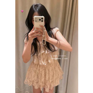 MIU.STUDIO • Đầm ren hoa cổ vuông phối bèo tầng dáng ngắn (kèm đai nơ), Váy tiểu thư thiết kế dáng ngắn tone hồng ,kem