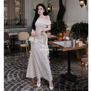 MIU.STUDIO •”Liza dress” Váy lụa chấm bi trễ vai thiết kế nhún eo đính hoa cao cấp,Đầm dự tiệc dáng dài ôm body tôn dáng