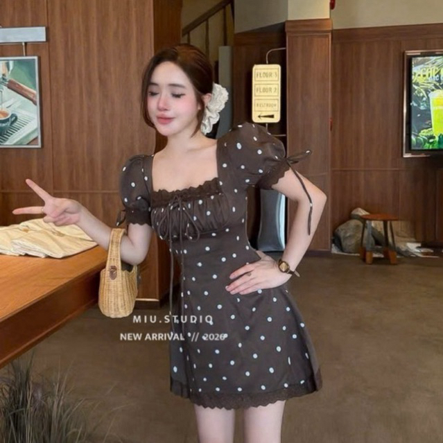 MIU.STUDIO • Đầm hoa nhí vintage dáng A phối viền ren cao cấp, Váy tiểu thư tay bồng cổ vuông thắt nơ sang chảnh