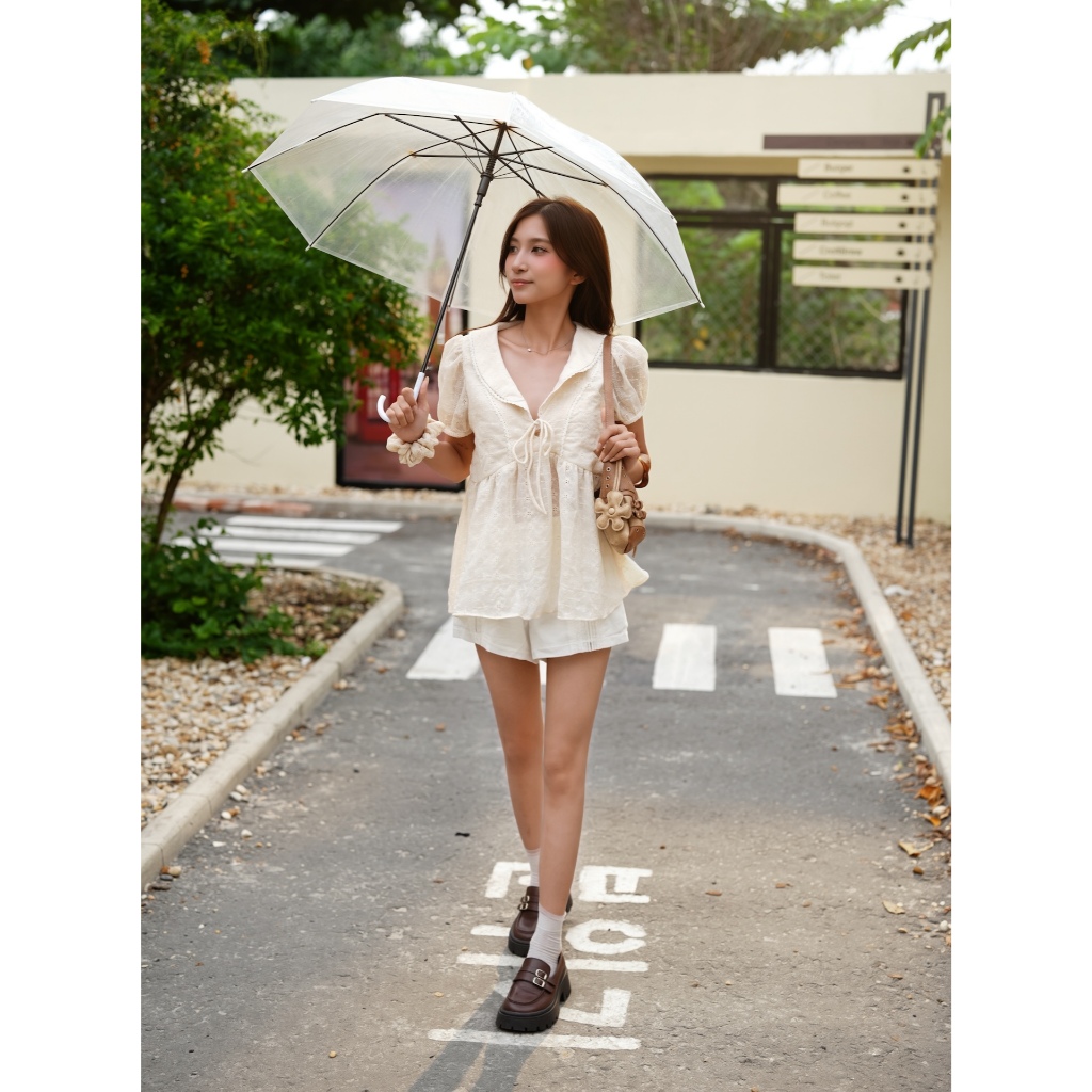 SECODEE Áo Babydoll Tay Phòng Vải Xô Hoa Phối Ren ROTES Áo Kiểu Nữ Cột Nơ Cổ Sen FSBA2605013