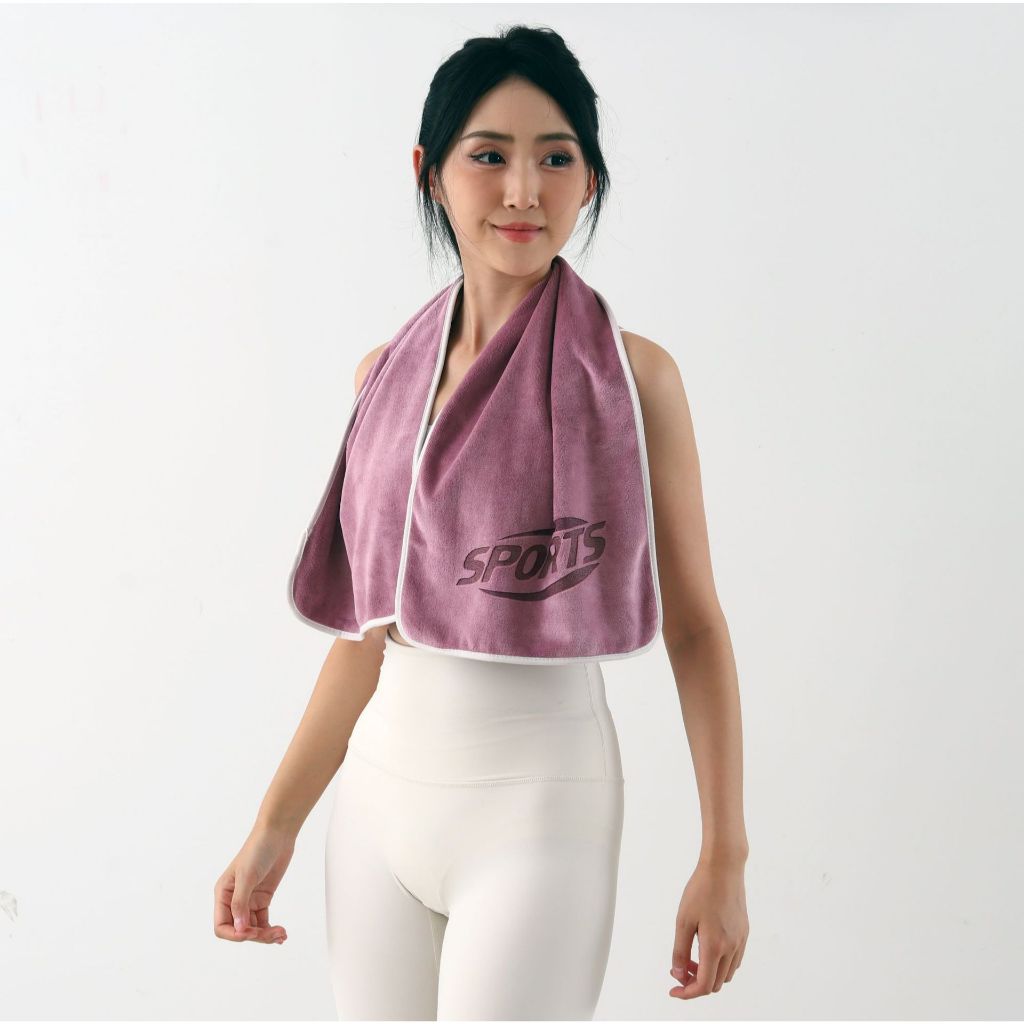 Khăn thể thao Champi cao cấp bản trung cực thấm hút mồ hôi và mềm mại.