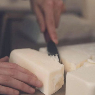 Sáp Dừa Cao Cấp Làm Nến Thơm TATAMI Nguyên Liệu Tự Nhiên Cháy Sạch Giữ Hương Tốt