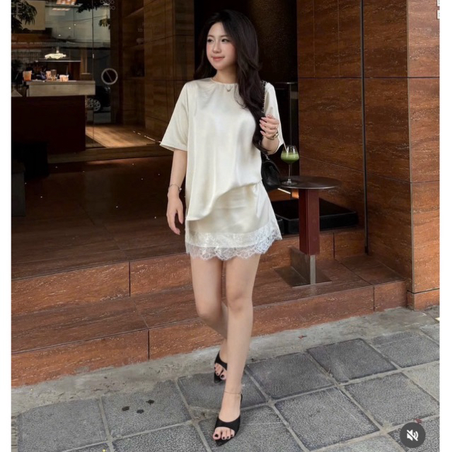 MIU.STUDIO • “Alee Set” Set đồ nữ tiểu thư sang chảnh, Áo lụa basic from rộng phối chân váy ngắn viền ren cao cấp