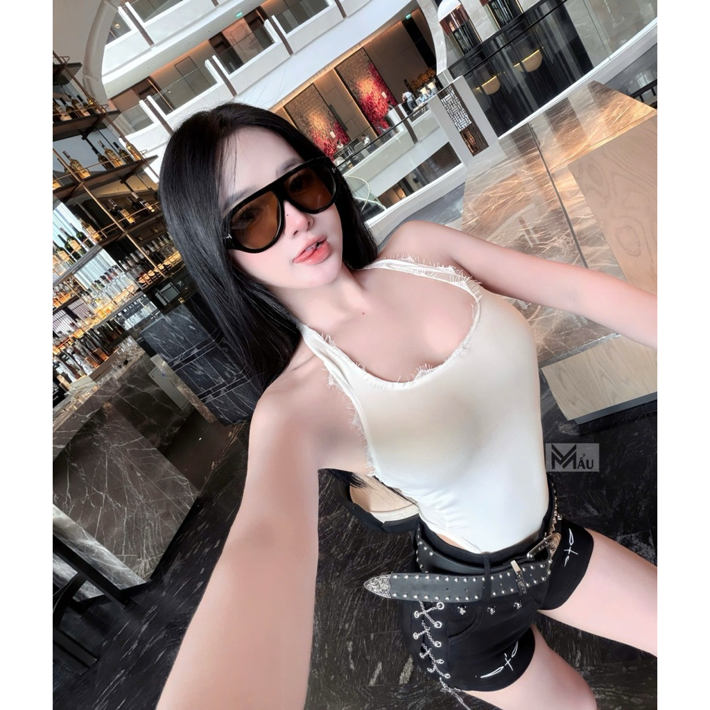 Áo body suit cổ U ngắn bánh bèo xinh iu