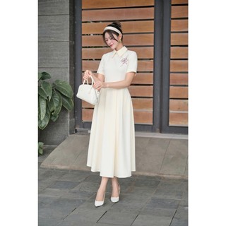 Đầm Nữ 𝐂𝐂𝐇𝐀𝐓 Dáng Xòe Thêu Hoa Trang Trí Chất Liệu Tằm Mềm Mại 16VNS9014XT