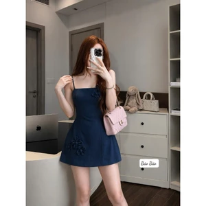 Váy Jean 2 Dây Dáng A Đính Hoa Nổi 3D Thủ Công Dáng Ngắn Sexy, Đầm Denim Đi Chơi - CHAMIE STUDIO