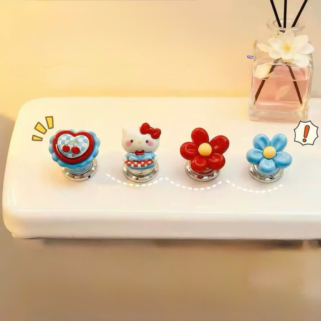 Set 4 nút nhấn bồn cầu hình hoa hello kitty tiện lợi