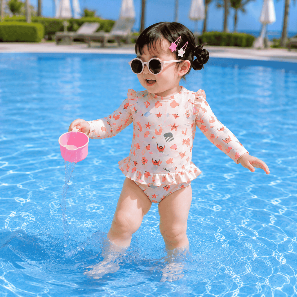 Đồ bơi bé gái liền thân tay dài chống nắng họa tiết sinh vật biển dễ thương, đồ bơi trẻ em phối bèo cho bé đi bơi S17