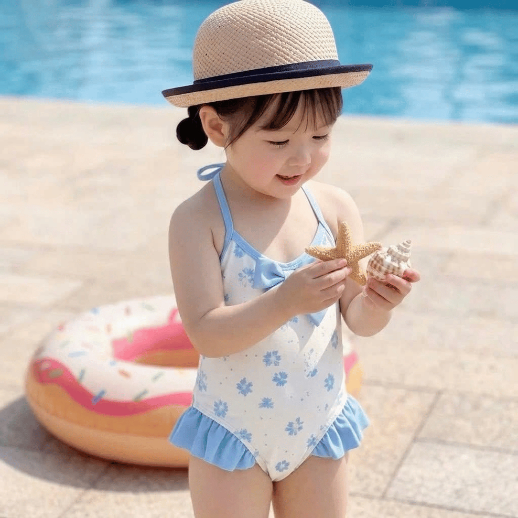 Đồ bơi bé gái liền thân cổ yếm đính dễ thương, đồ bơi trẻ em phối bèo cho bé đi biển đi bơi S16
