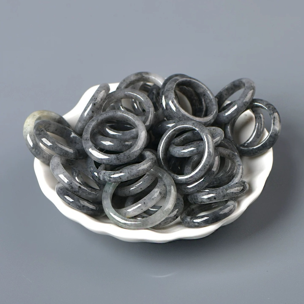 Nhẫn Ngọc Gà Đen Đeo Ngón Út – Size 14mm 15mm 16mm 17mm