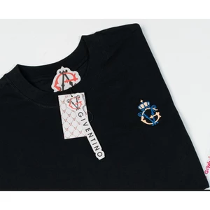 Áo Thun Thêu Giventino Hổ Cây Unisex Form Rộng Chất Liệu Premium Cotton 100% 245 gsm
