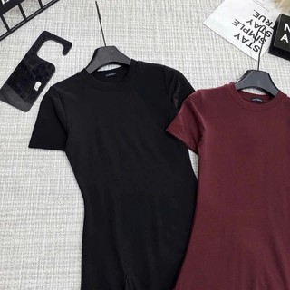 Váy midi cổ tròn tay ngắn dáng xòe cá tính, váy liền thân ôm body đuôi xếp ly thể thao năng động cá tính Yuumi HCOM25022