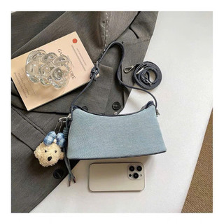 Túi Đeo Chéo Giỏ Xách Denim Kèm Charm Gấu Có Lót Túi