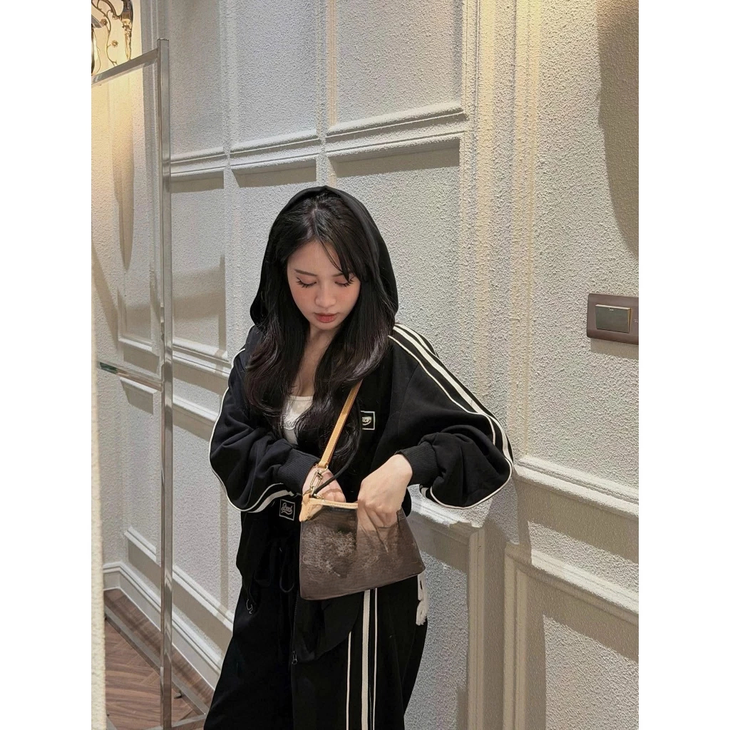 Set đồ nữ, đồ bộ nữ DONNA HCOM26802 áo khoác mix quần suông kẻ sọc viền dáng thể thao năng động