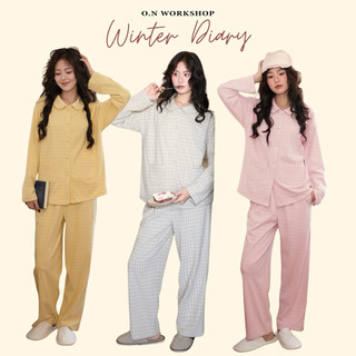𝗛𝗮̀𝗻𝗴 𝗰𝗵𝗶́𝗻𝗵 𝗵𝗮̃𝗻𝗴 Bộ ngủ nữ mặc nhà pyjama Nhung bông kẻ cổ sen dáng suông rộng - ON WORKSHOP