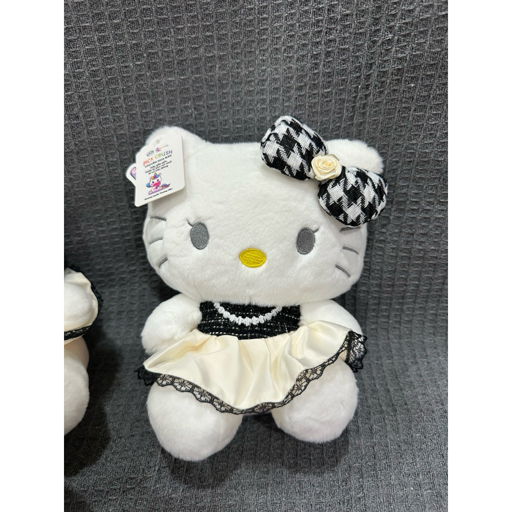 gấu bông hellokity 25cm váy nơ nhung chuẩn hàng QC