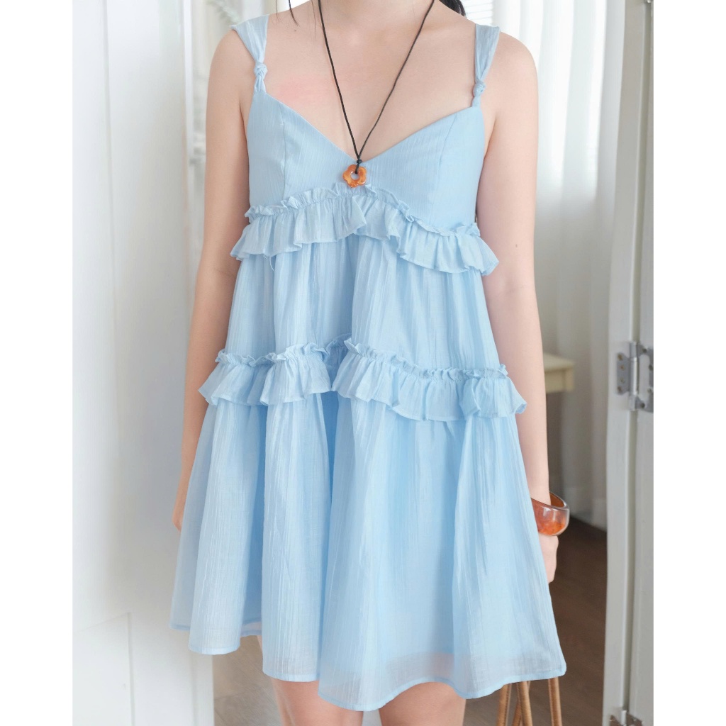 SECODEE Đầm Nữ Hai Dây Cổ V Vải Tơ Xước ROBE DRESS Váy Babydoll Phối Bèo Hai Lớp FSDA2605080