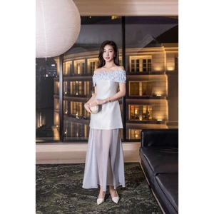 Đầm 2 dây ngang vai phối hoa đính 3D 1P02.2505K Thiết kế đầm tiệc nữ tính – bay bổng mang dấu ấn couture bởi JM Dress
