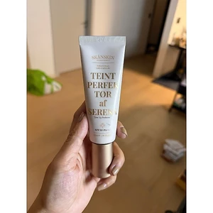 V90_(KÈM QUÀ) Kem nâng tông SKANSKIN Teint Perfektor af Serena SPF30 PA++