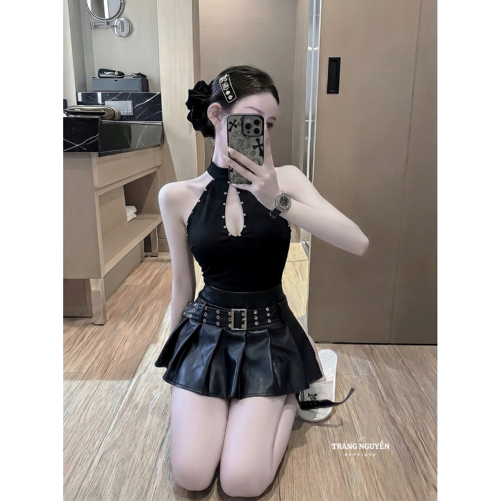 Set áo cổ yếm đính đá mix chân váy da kèm đai siu chất